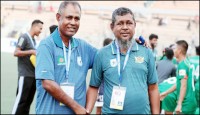 দুই ভাইয়ের লড়াই॥ছোটনের চমকে শুরু লিগ