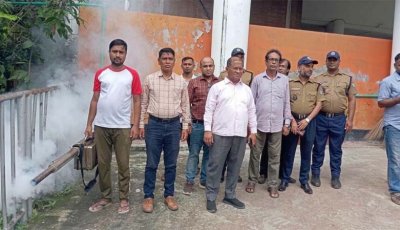 রাজশাহী রেলওয়ে স্টেশনে ডেঙ্গু প্রতিরোধে বিশেষ পরিচ্ছন্নতা অভিযান