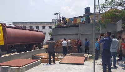 কোটের আদেশে আটককৃত ৮ হাজার জ্বালানীতেল ভোলাহাট ফিলিং স্টেশনে আনলোড
