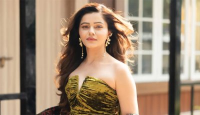 ‘লোকে বলতো বুড়ি হয়ে গেছে, অদ্ভুত দেখতে লাগছে’