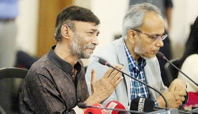 তিন ফুটের মধ্যেও শিশুর নিরাপত্তা নেই: রামিসার বাবা