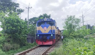 রাজশাহীর সঙ্গে সারা দেশের রেল  যোগাযোগ স্বাভাবিক