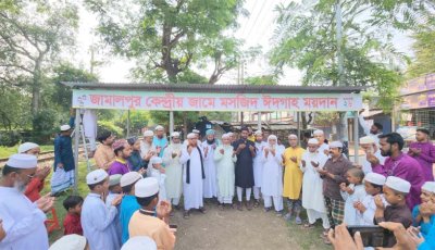 মুসল্লিদের দুর্ভোগ লাঘবে ভদ্রা ঈদগাহ ময়দানে নতুন ছাউনি নির্মাণ