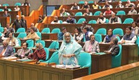 বর্তমানে নির্বাচন কমিশন সম্পূর্ণরূপে স্বাধীন