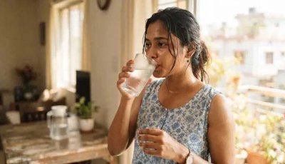 বারবার পানি পান করেও পিপাসা পাওয়ার কারণ কী, জেনে নিন