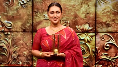 সোনার কলস পেয়ে অপু: অনেক চেষ্টা করে কান্না লুকিয়েছি