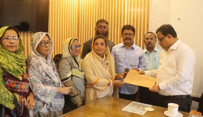 বিদ্যুতের ভুতুড়ে বিল ও গ্রাহক হয়রানি বন্ধে রাজশাহী রক্ষা সংগ্রাম পরিষদের স্মারকলিপি প্রদান