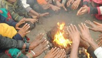 শীতে আগুন পোহাতে গিয়ে দগ্ধ হয়ে বৃদ্ধার মৃত্যু