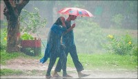 বৃষ্টি হতে পারে যেসব অঞ্চলে
